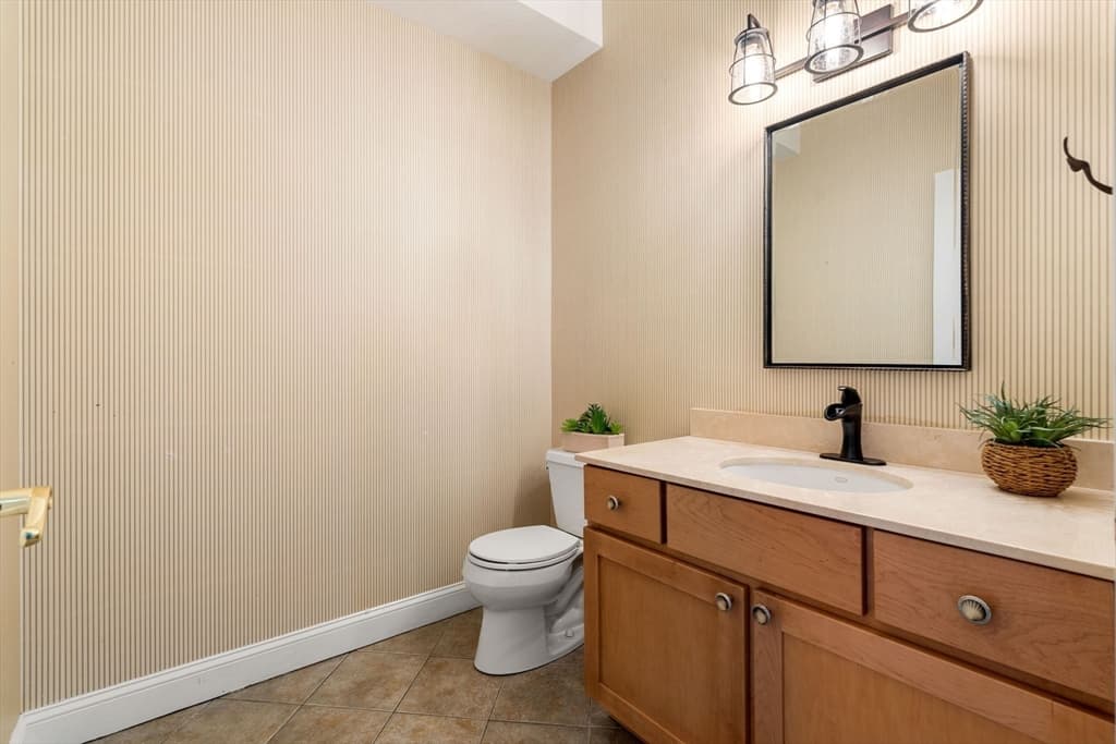 60 Merrimac St # 615, Amesbury MA 01913 photo 18