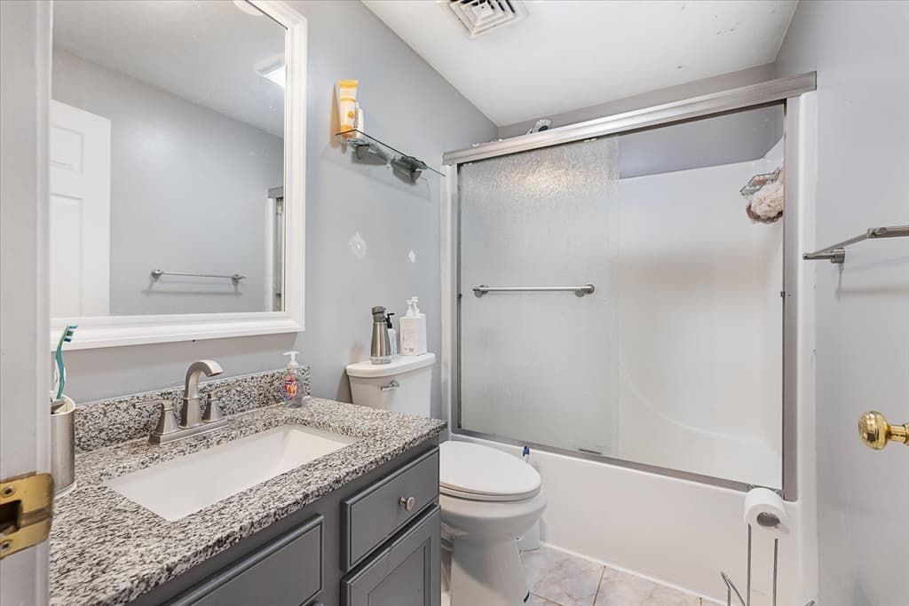 9 Ansonia Rd # A, Worcester MA 01605 photo 23
