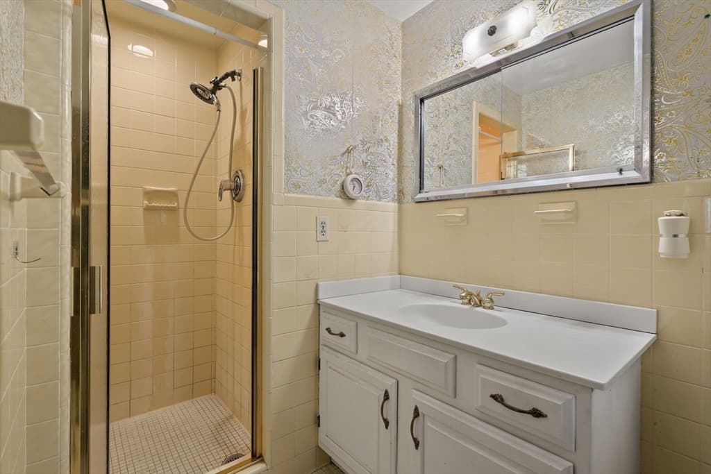 8 Dana Rd, Bedford MA 01730 photo 19