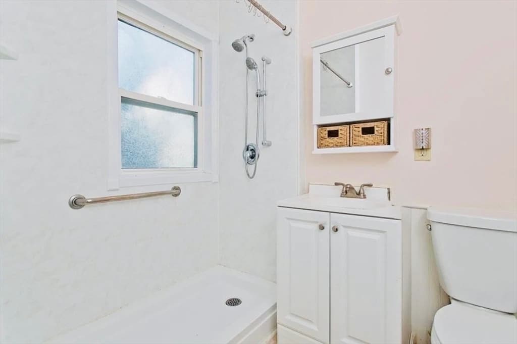 16 Chestnut St, Montague MA 01376 photo 13
