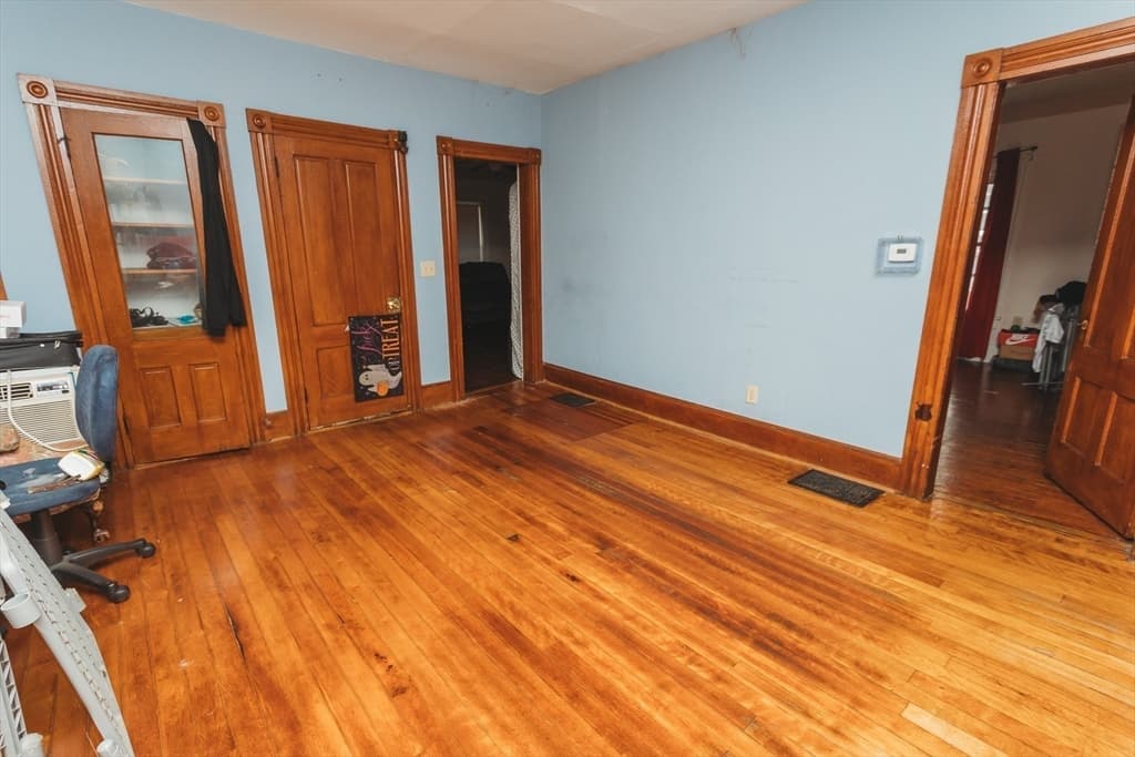 16 Chestnut St, Montague MA 01376 photo 10