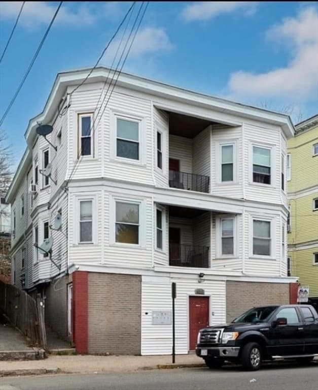 455 Washington St, Haverhill MA 01832