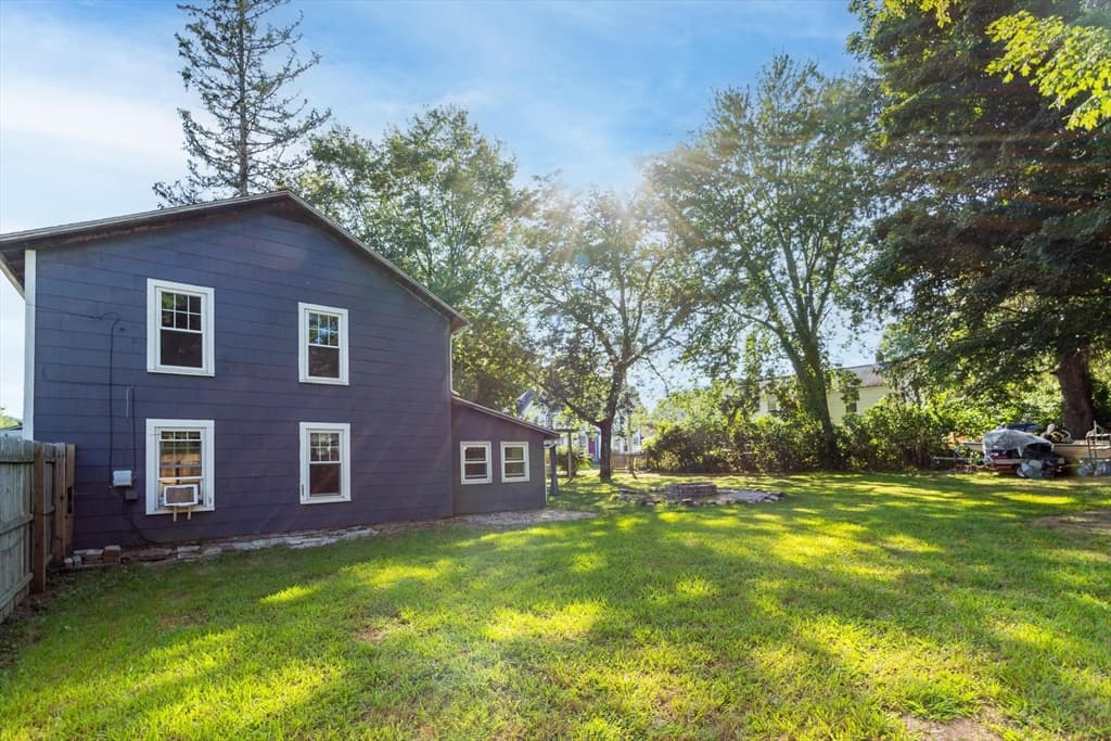 63 Central St, West Brookfield MA 01585 photo 7