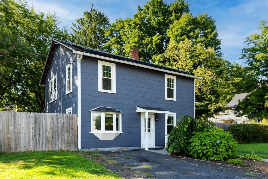 63 Central St, West Brookfield MA 01585 photo 3