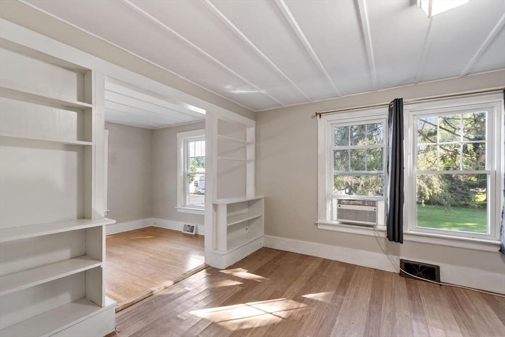 63 Central St, West Brookfield MA 01585 photo 18
