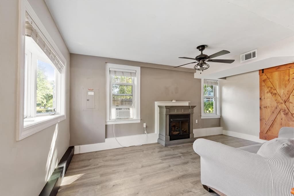 63 Central St, West Brookfield MA 01585 photo 15