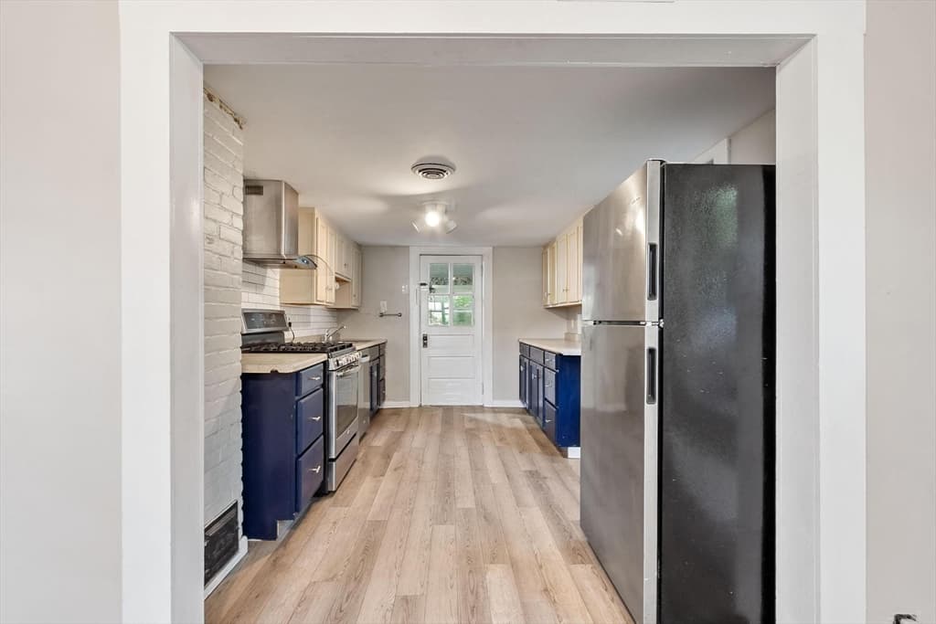 63 Central St, West Brookfield MA 01585 photo 11