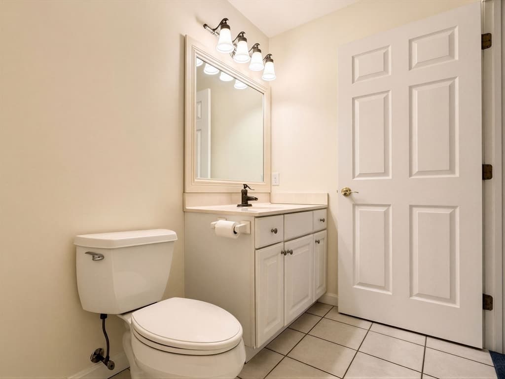 417 Alvord Place # 417, South Hadley MA 01075 photo 22