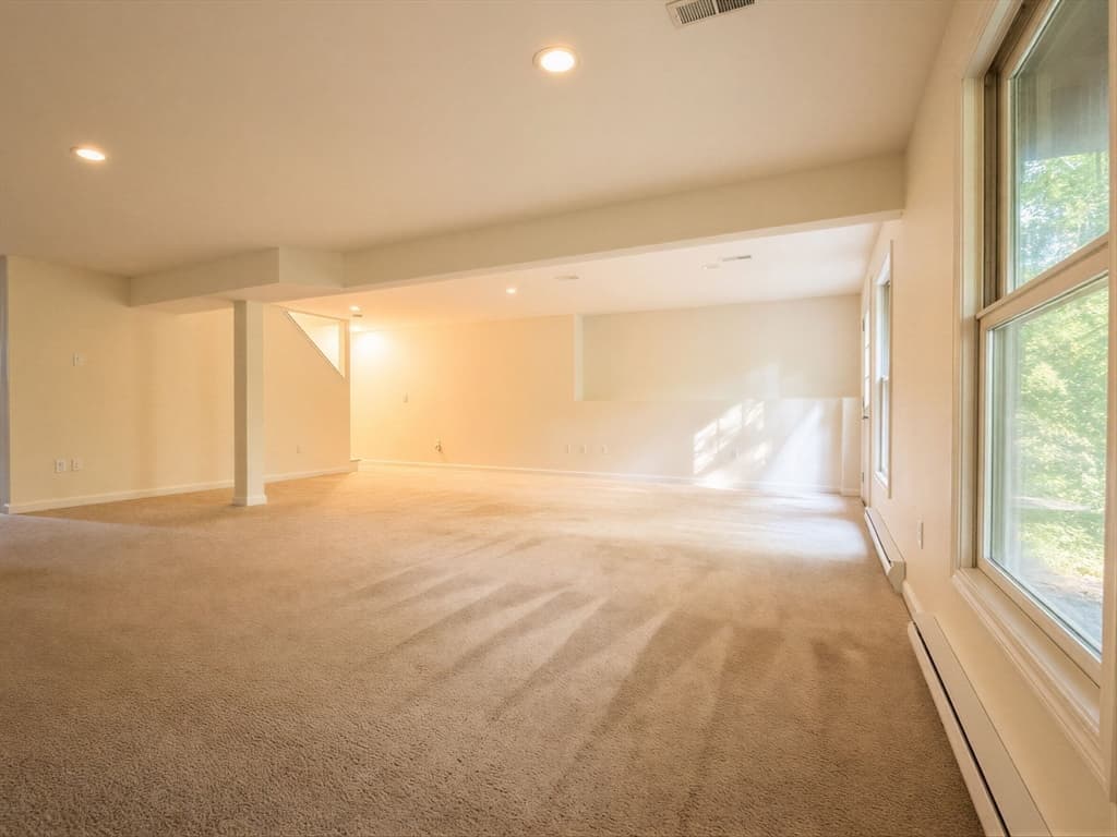 417 Alvord Place # 417, South Hadley MA 01075 photo 33
