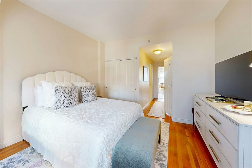 4 Charlesgate E # 406, Boston MA 02215 photo 16