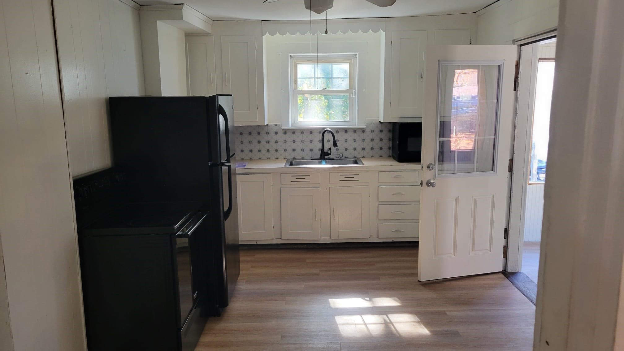 2 Family - 2 Units Side by Side at 19- 21 East St, Winchendon MA 01475, photo 15 of 33