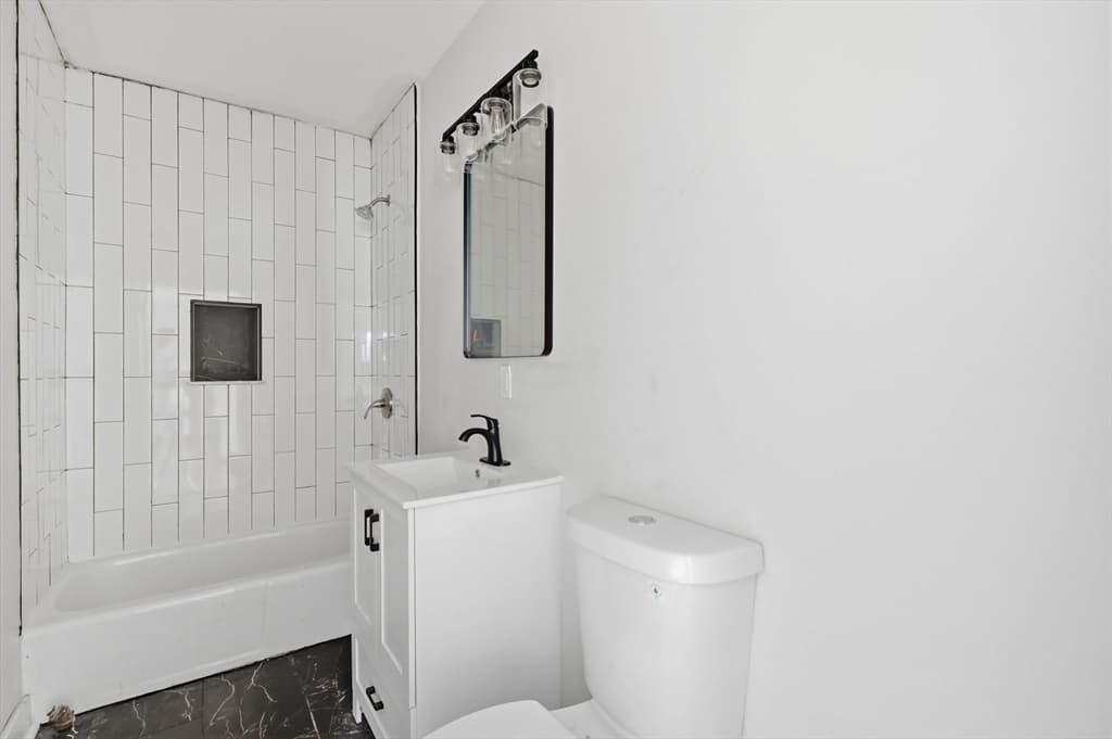 24 Washington Ave, Holyoke MA 01040 photo 27