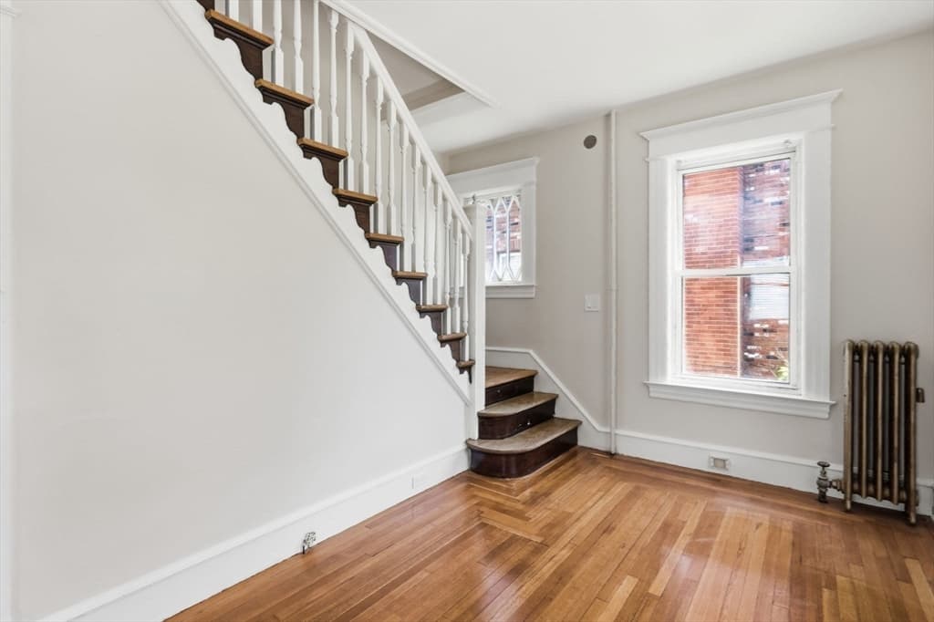 24 Washington Ave, Holyoke MA 01040 photo 22
