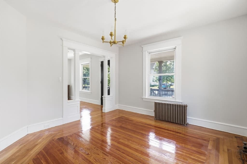 24 Washington Ave, Holyoke MA 01040 photo 9