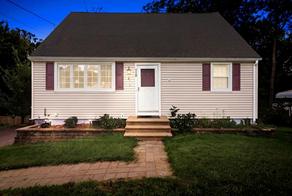 119 City Depot Rd, Charlton MA 01507