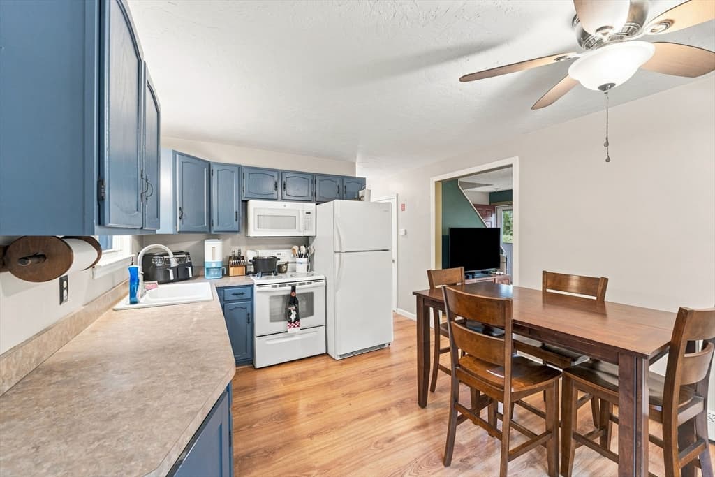 119 City Depot Rd, Charlton MA 01507 photo 10