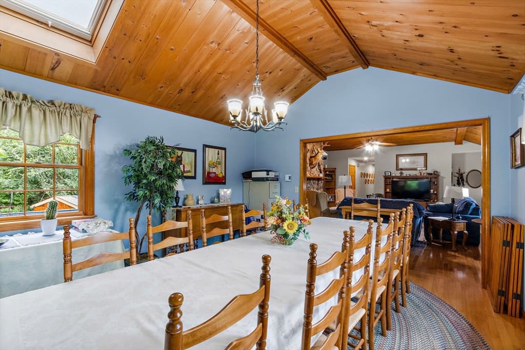421 Oakhill Avenue, Attleboro MA 02703 photo 23
