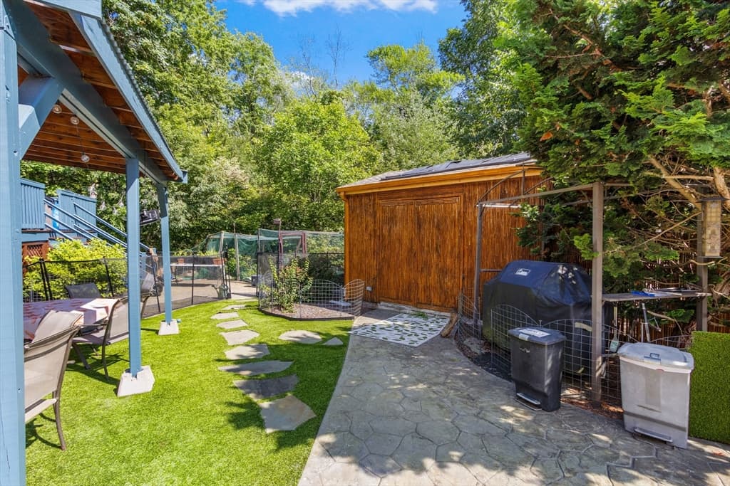 421 Oakhill Avenue, Attleboro MA 02703 photo 38