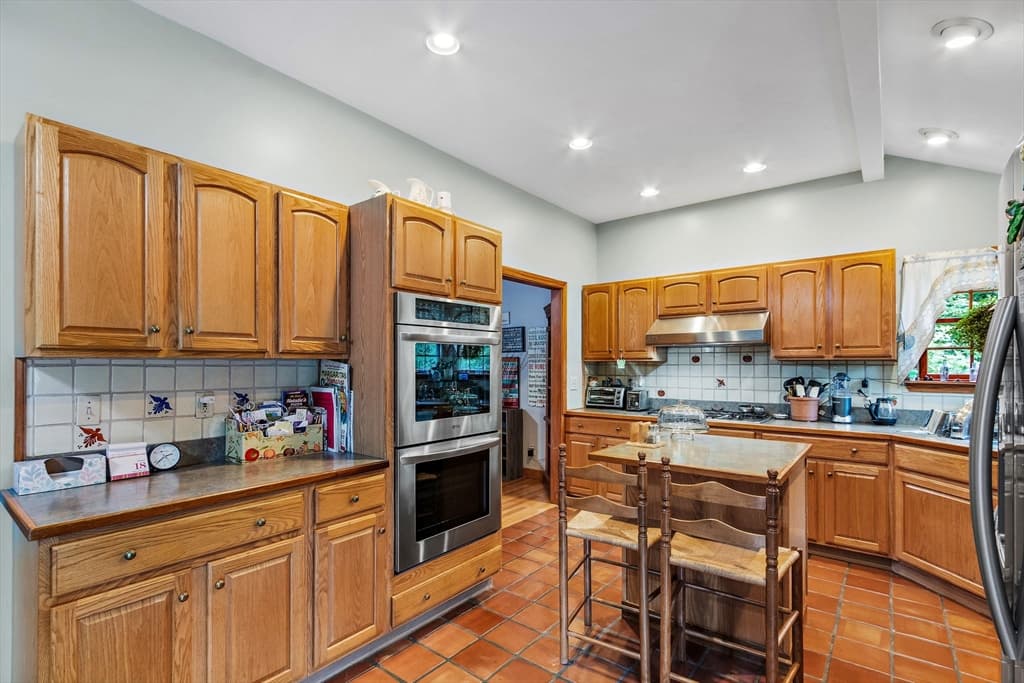 421 Oakhill Avenue, Attleboro MA 02703 photo 11