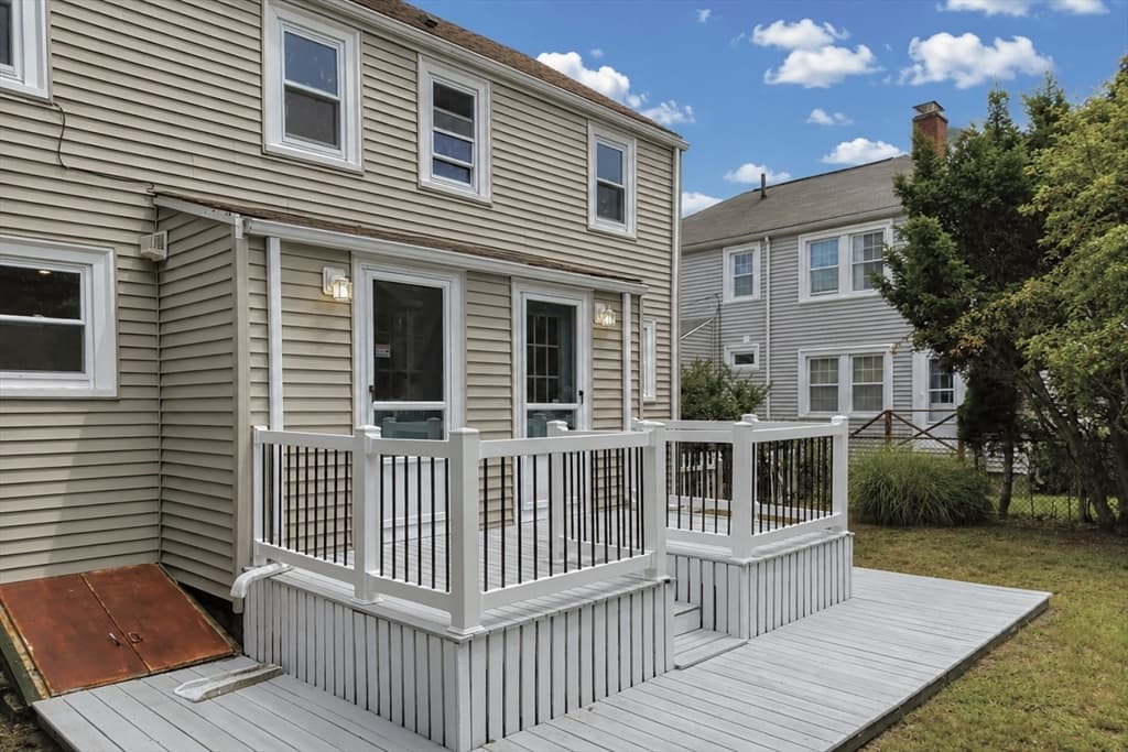 74-76 Whiton Ave, Quincy MA 02169 photo 2