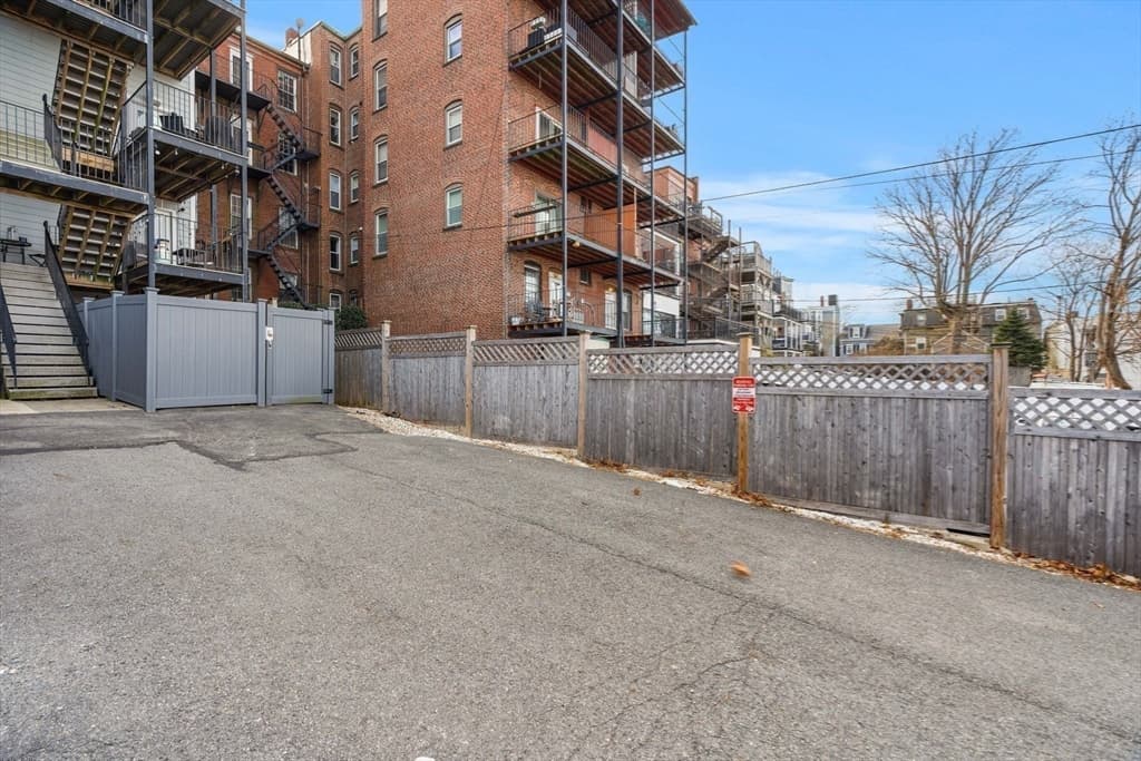 530 E Broadway # 1, Boston MA 02127 photo 17