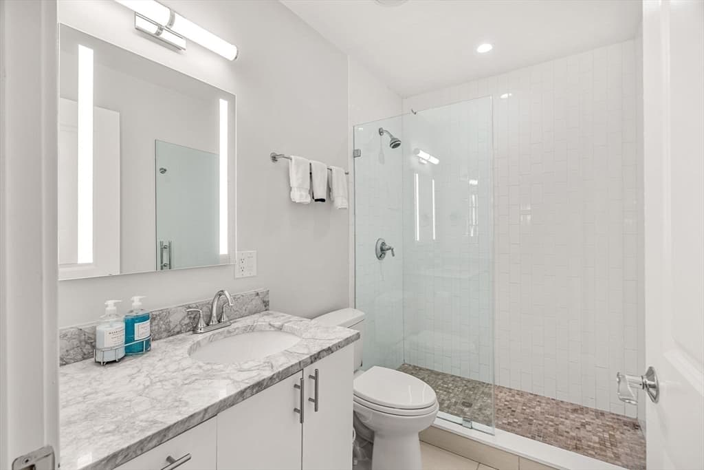 530 E Broadway # 1, Boston MA 02127 photo 11