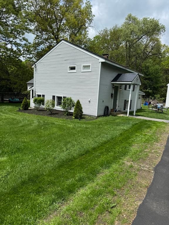 137 Pierce St, West Boylston MA 01583 photo 2