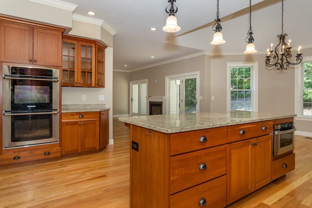 512 Fresh Meadow Ln, Dighton MA 02764 photo 6