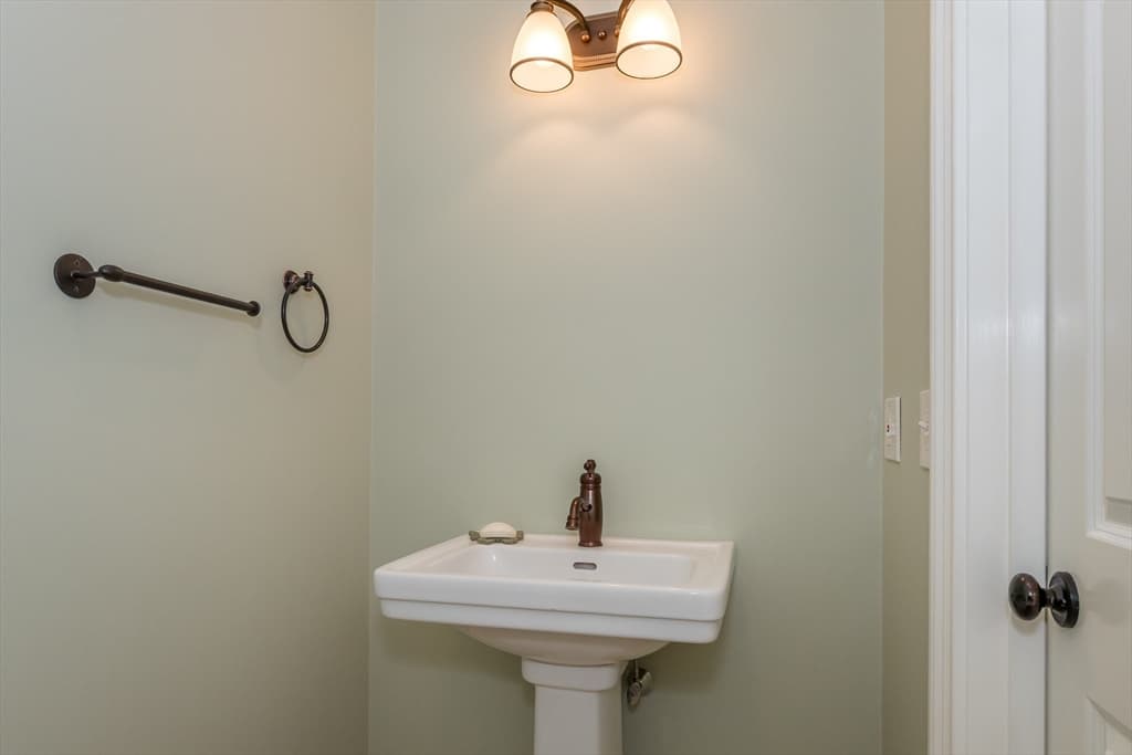 512 Fresh Meadow Ln, Dighton MA 02764 photo 26