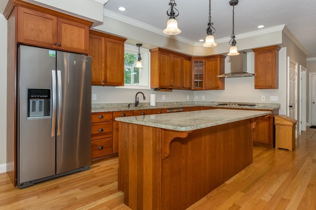 512 Fresh Meadow Ln, Dighton MA 02764 photo 5