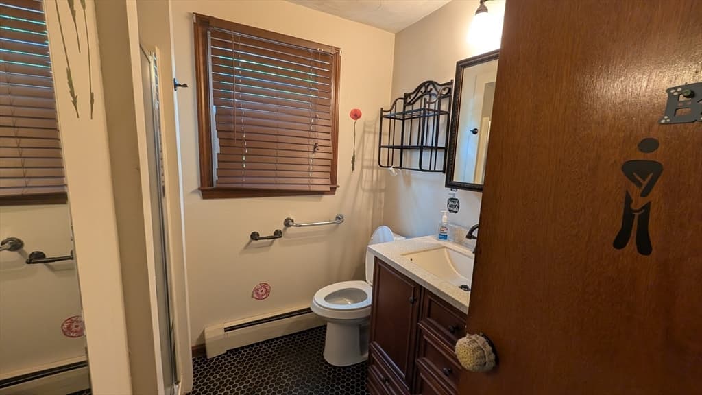 7 Charlotte Dr, Bristol RI 02809 photo 12