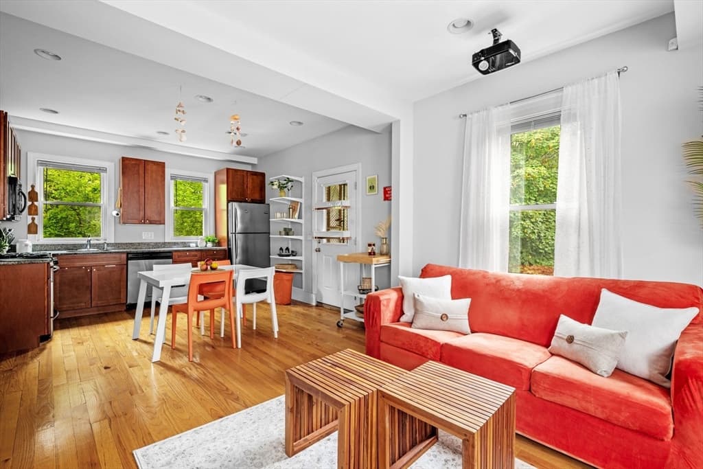 33 Plainfield St # 2, Boston MA 02130 photo 10