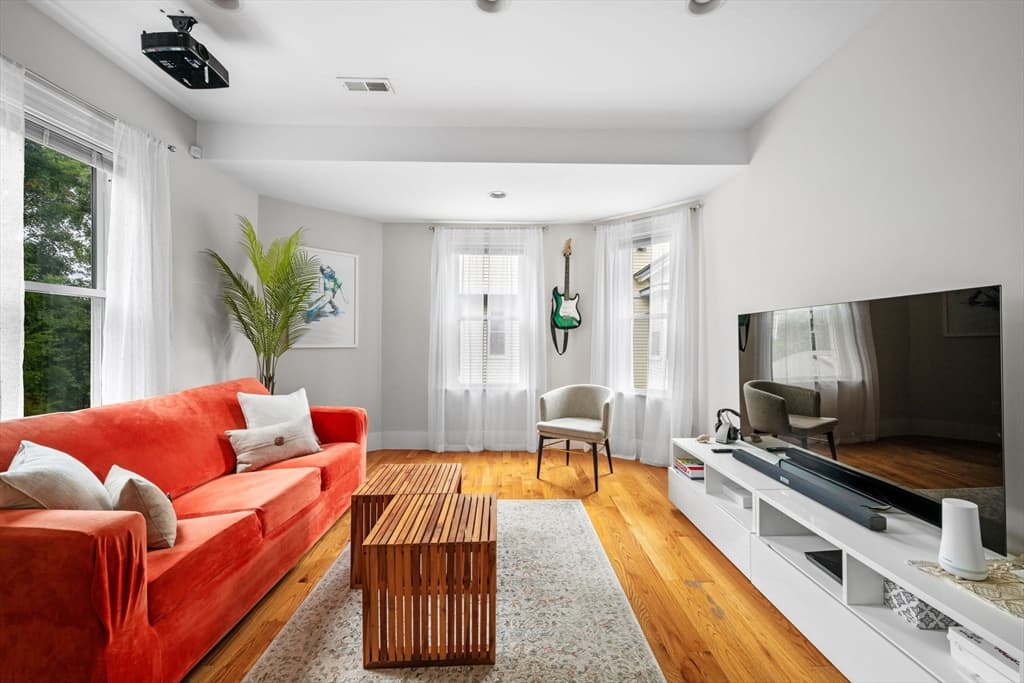 33 Plainfield St # 2, Boston MA 02130 photo 8