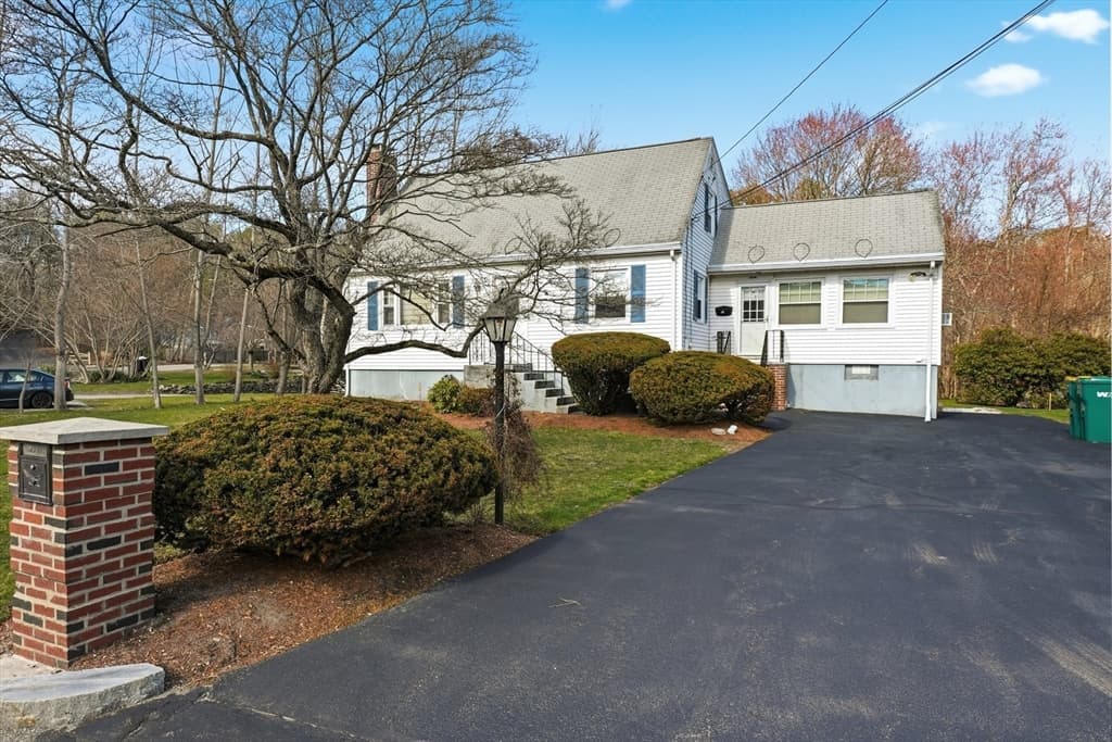 57 Winter St, Woburn MA 01801 photo 2