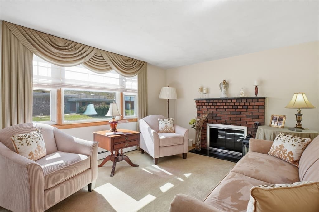 57 Winter St, Woburn MA 01801 photo 7