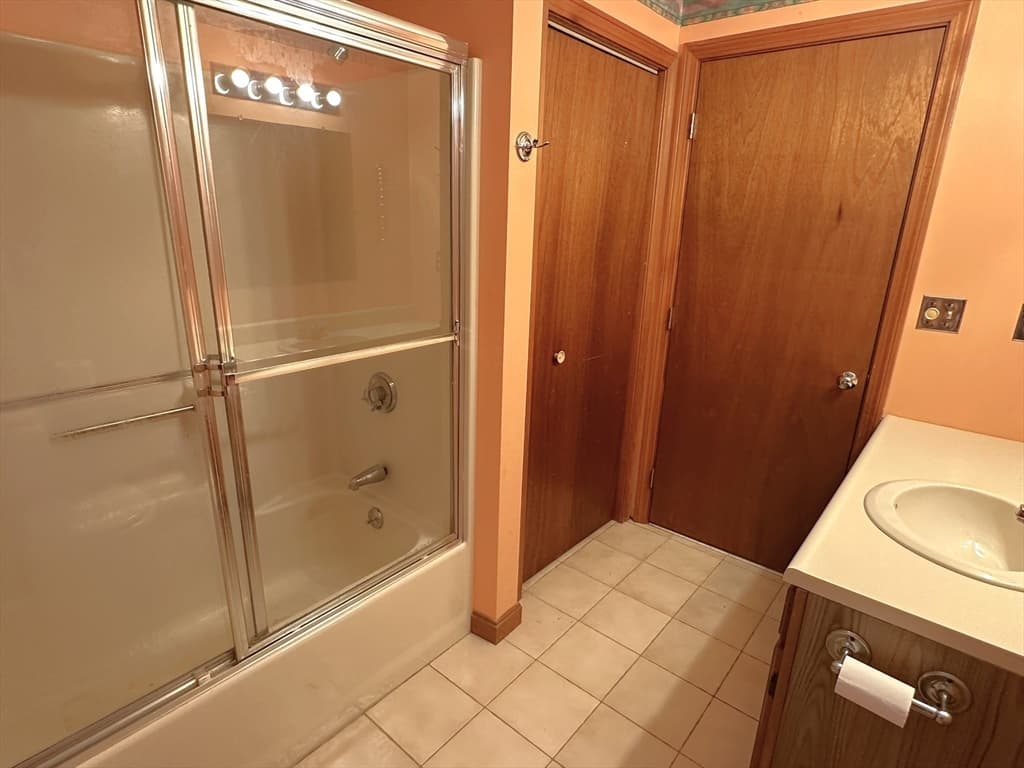 134 Terri Marie Way # 18, Fall River MA 02720 photo 19