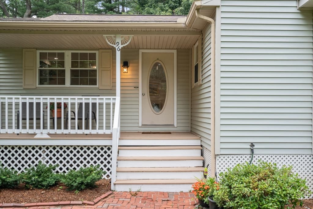 96 Grove, Shrewsbury MA 01545 photo 2