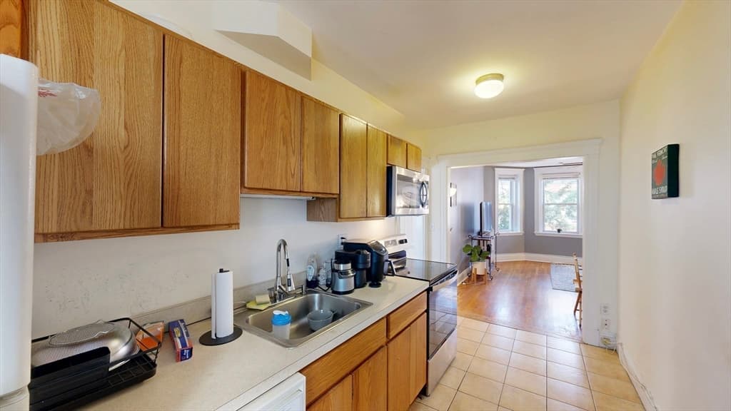 19 Short St # 6, Brookline MA 02446 photo 5