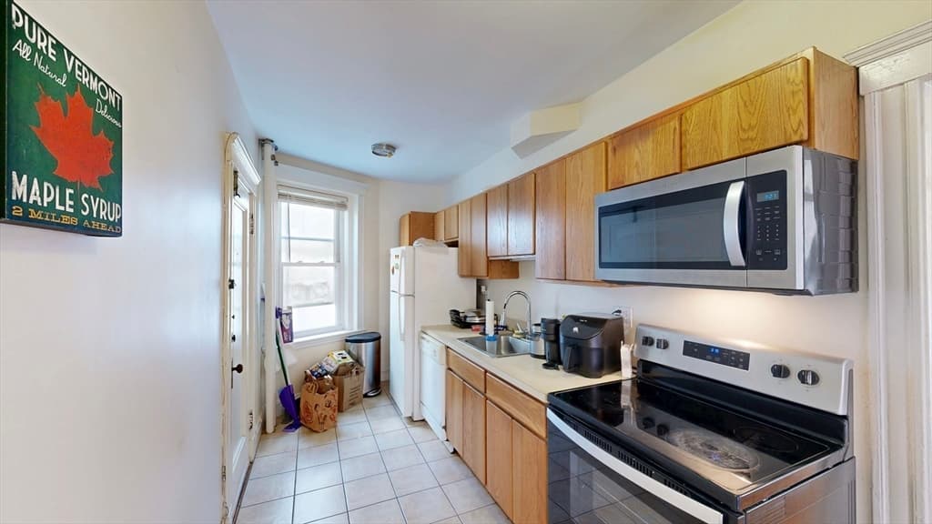 19 Short St # 6, Brookline MA 02446 photo 4