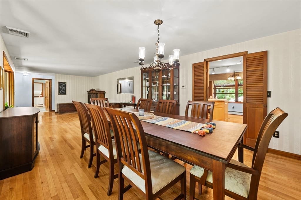 95 Walnut Street, Middleboro MA 02346 photo 6