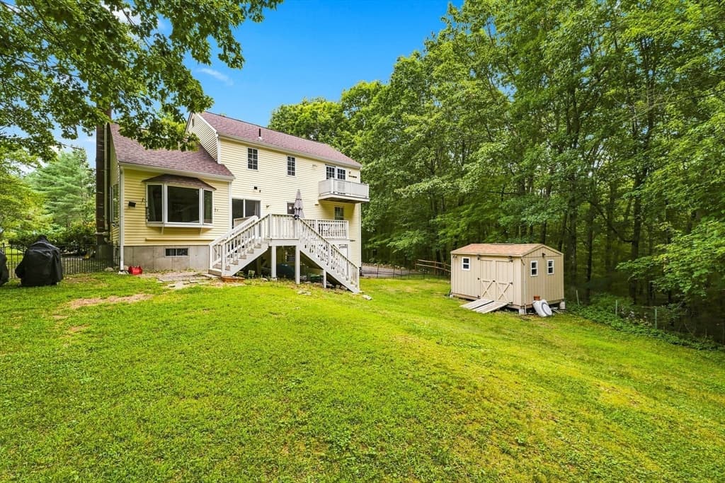 14 Nottingham Cir, Holden MA 01522 photo 28