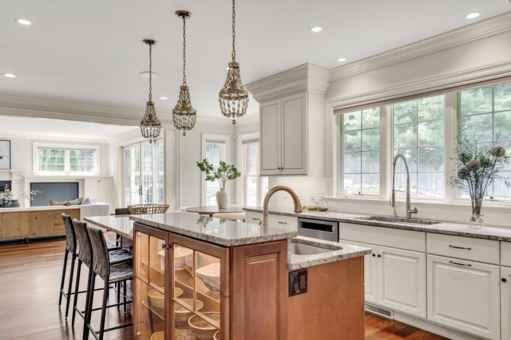 88 Woodbine Circle, Needham MA 02494 photo 5