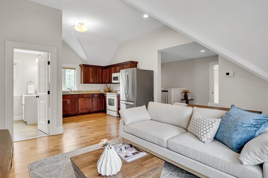 88 Woodbine Circle, Needham MA 02494 photo 24