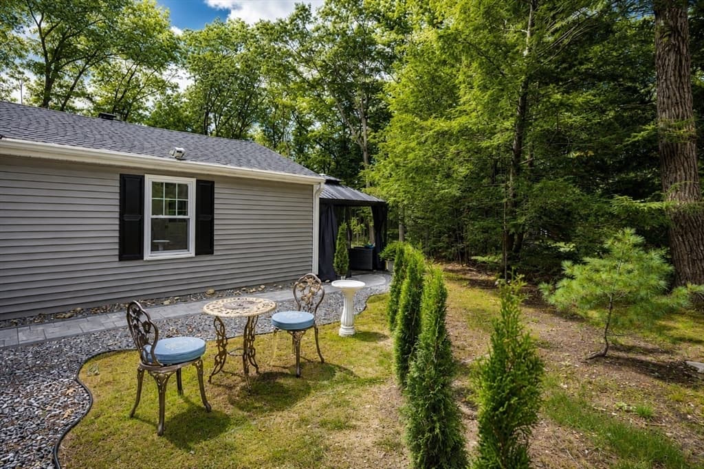 30 Sawyer Ln, Holden MA 01520 photo 37