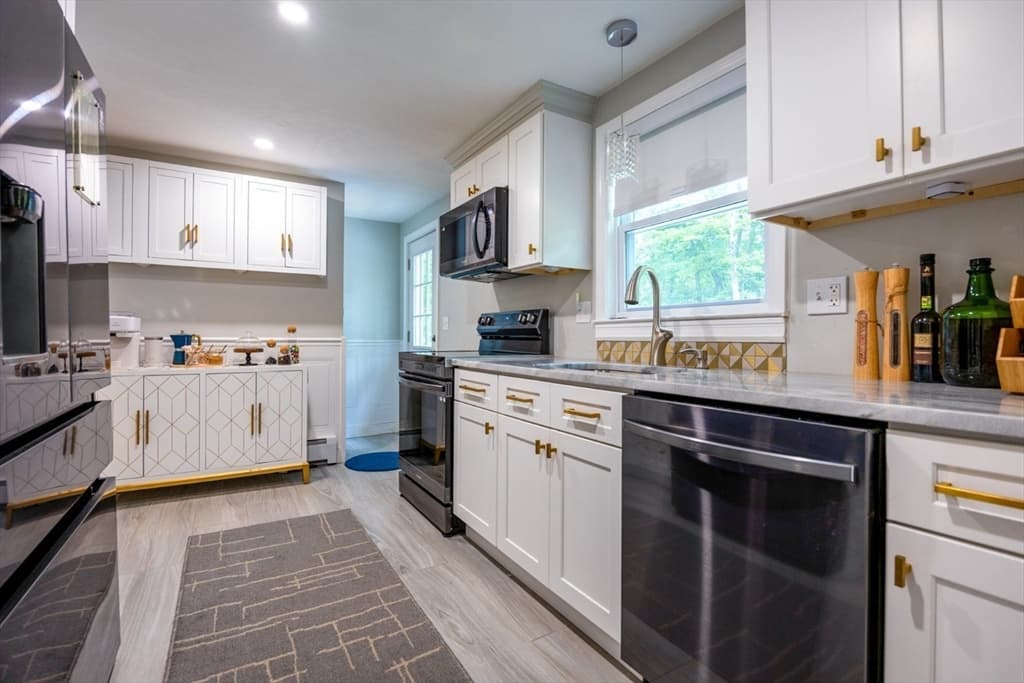 30 Sawyer Ln, Holden MA 01520 photo 19