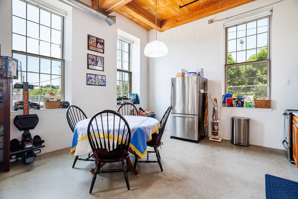 35 Riverwalk Way # R201, Lowell MA 01854 photo 6