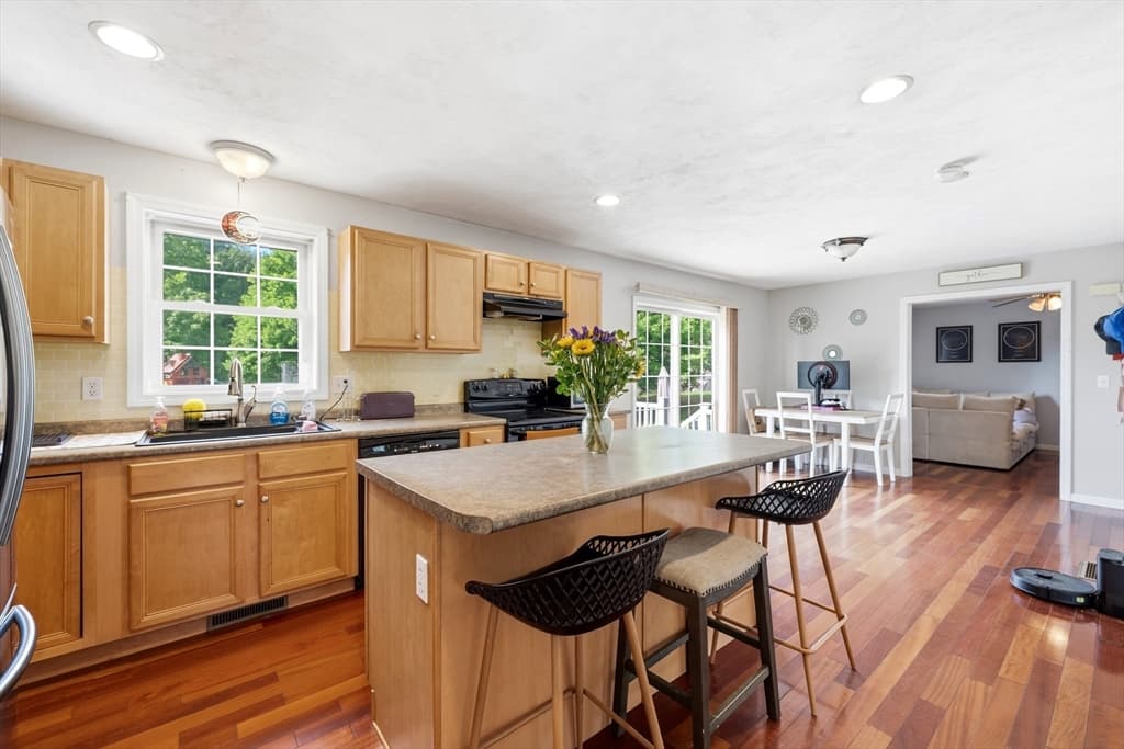 341 Primrose Hill, Dracut MA 01826 photo 23