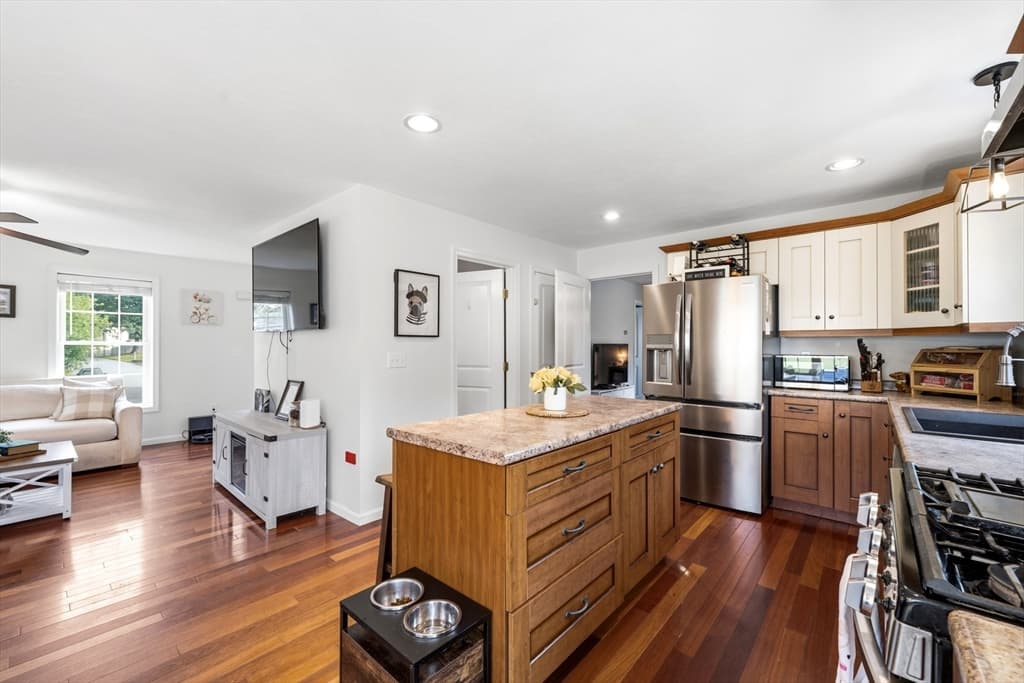 341 Primrose Hill, Dracut MA 01826 photo 8