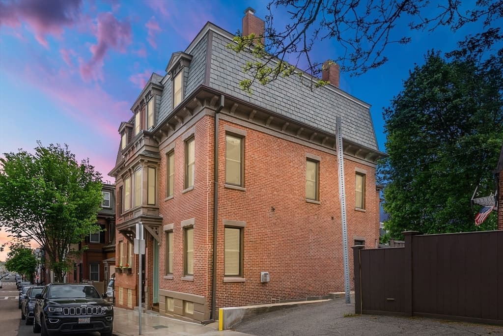 91 N Street, Boston MA 02127