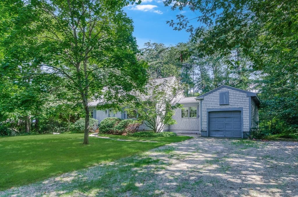 7 Tupola Ln, Mattapoisett MA 02739 photo 2